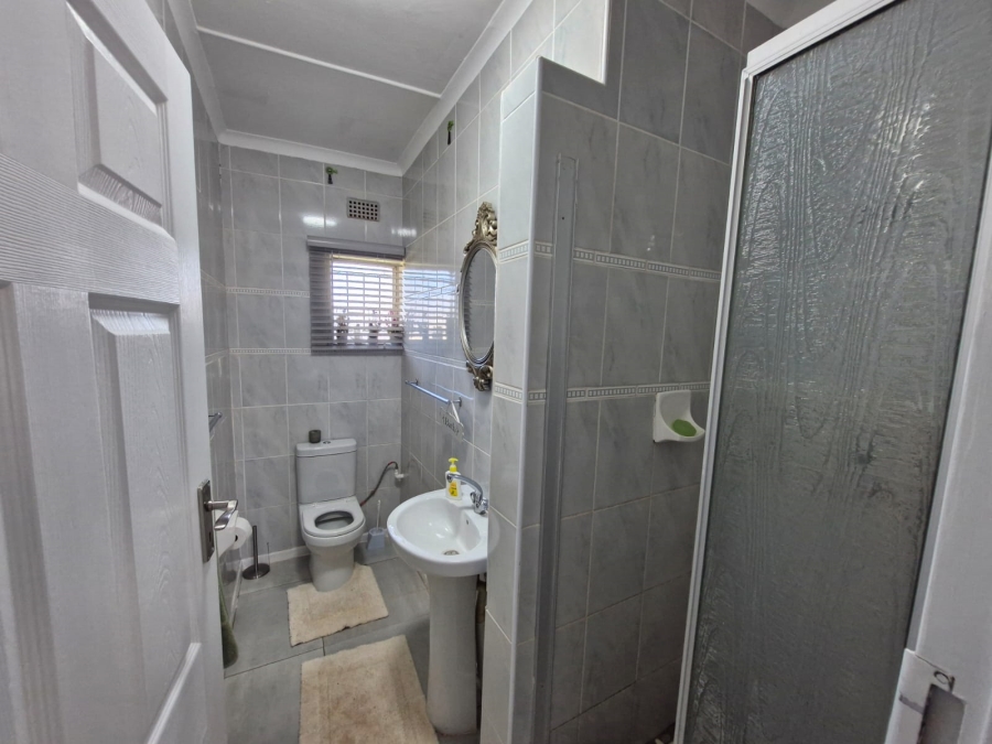 To Let 4 Bedroom Property for Rent in Kathu Northern Cape